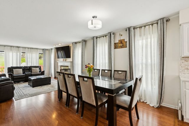 3 The Court Of Harbinger Court, Northbrook, IL 60062