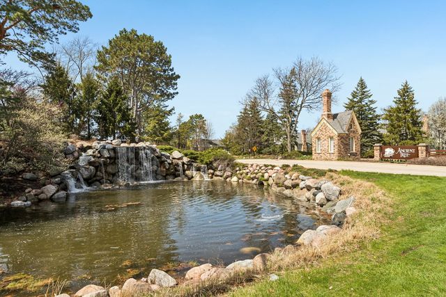 3 The Court Of Harbinger Court, Northbrook, IL 60062