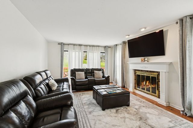 3 The Court Of Harbinger Court, Northbrook, IL 60062