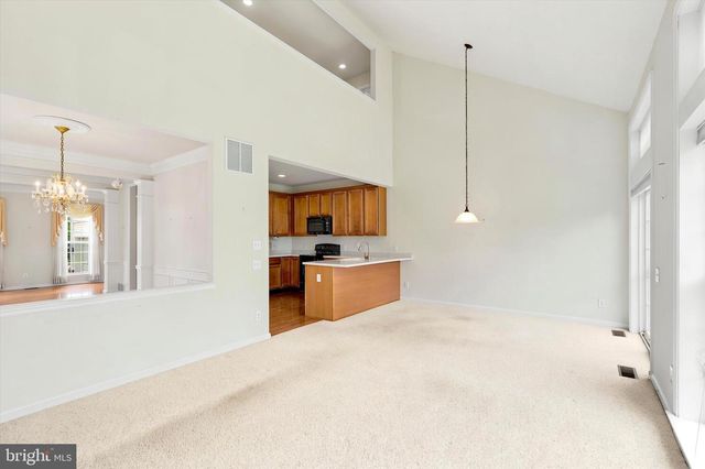 1526 FOX LN, Breinigsville, PA 18031