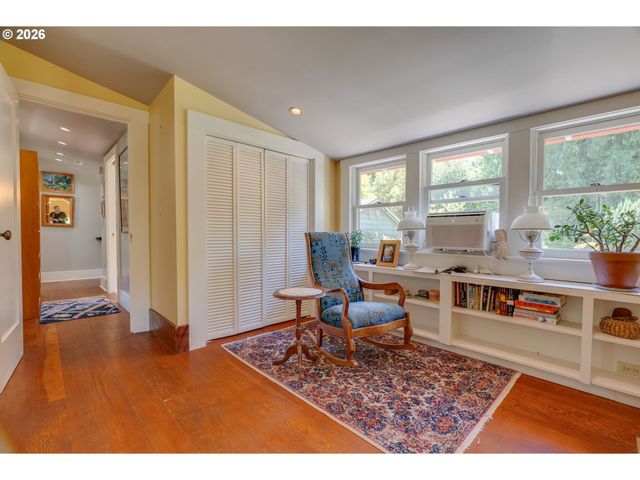 811 Sw 58TH Ave, Portland, OR 97221