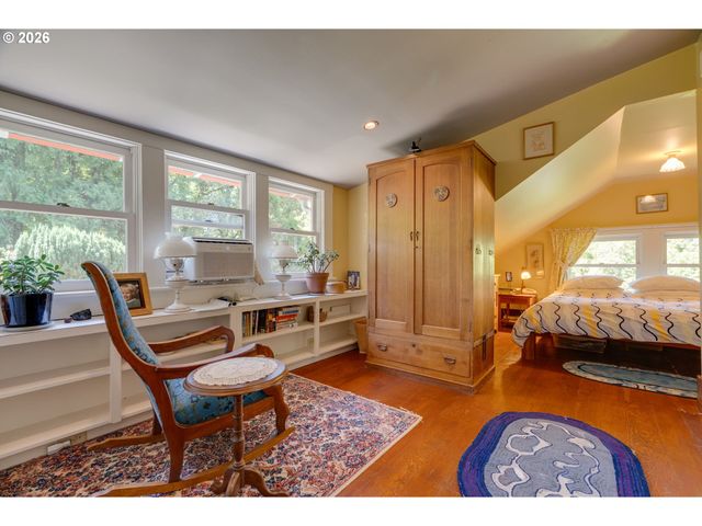 811 Sw 58TH Ave, Portland, OR 97221