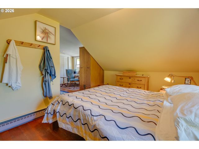 811 Sw 58TH Ave, Portland, OR 97221