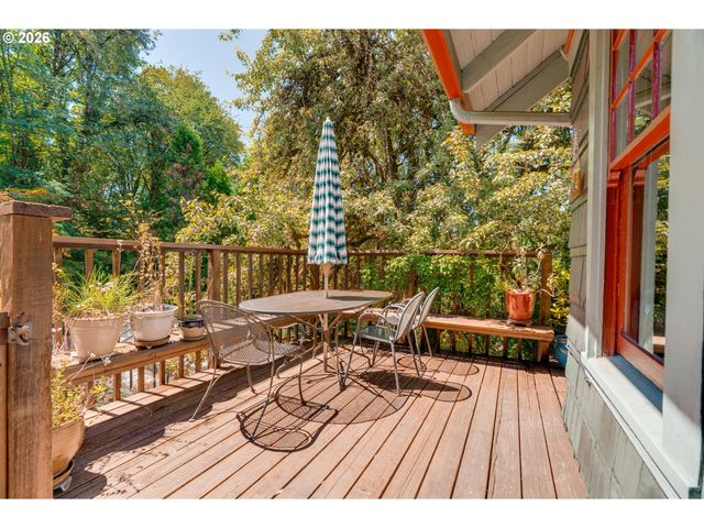 811 Sw 58TH Ave, Portland, OR 97221
