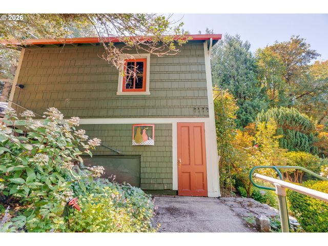 811 Sw 58TH Ave, Portland, OR 97221