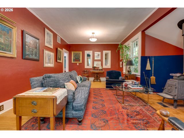 811 Sw 58TH Ave, Portland, OR 97221