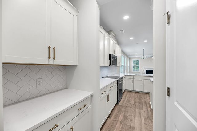 208 Weldin Gate Drive, Summerville, SC 29483