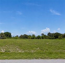 3611 46th LN, Cape Coral, FL 33993