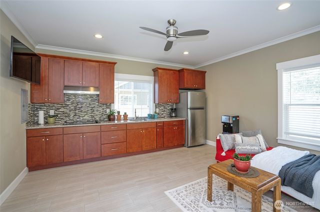 5505 64th Street W, University Place, WA 98467