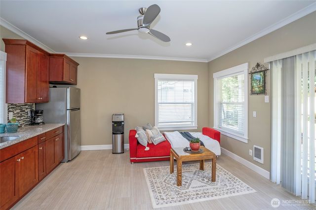 5505 64th Street W, University Place, WA 98467