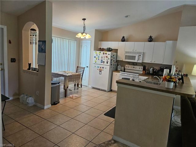 3401 37th ST SW, Lehigh Acres, FL 33976