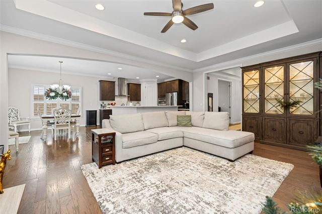 6506 Legacy Woods Trail, West Bloomfield Charter Township, MI 48322