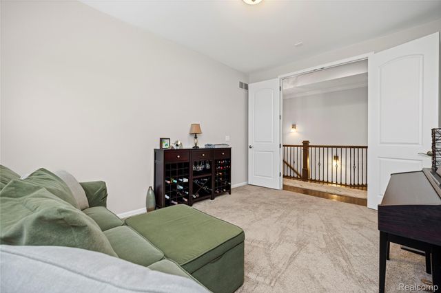 6506 Legacy Woods Trail, West Bloomfield Charter Township, MI 48322