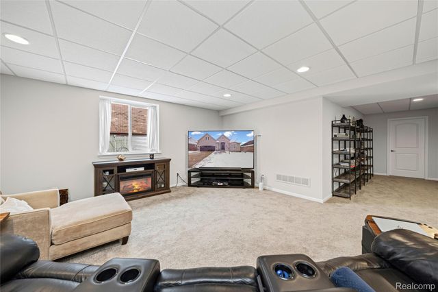 6506 Legacy Woods Trail, West Bloomfield Charter Township, MI 48322