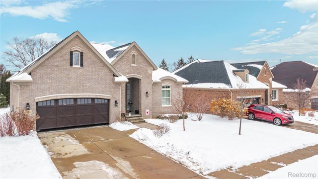6506 Legacy Woods Trail, West Bloomfield Charter Township, MI 48322