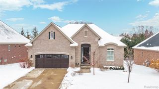 6506 Legacy Woods Trail, West Bloomfield Charter Township, MI 48322