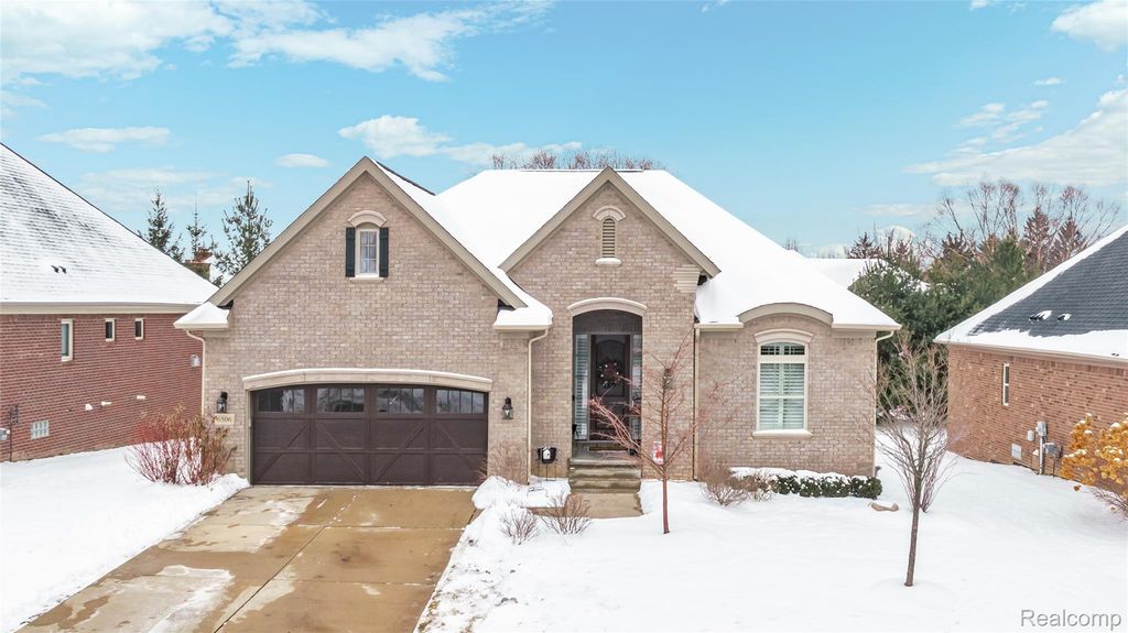 6506 Legacy Woods Trail, West Bloomfield Charter Township, MI 48322