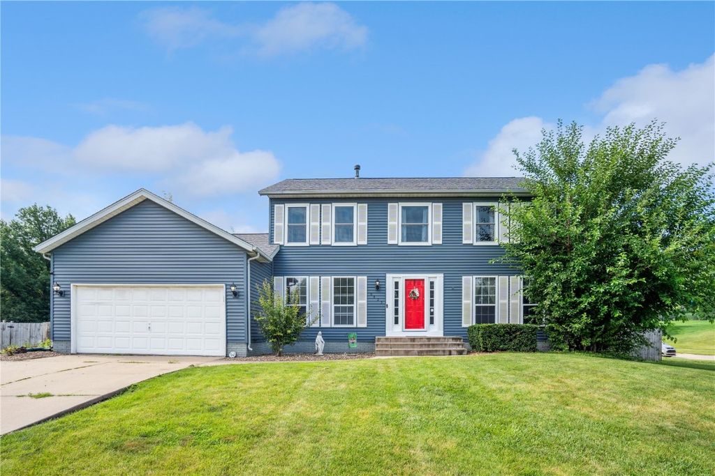 6823 1st Avenue SW, Cedar Rapids, IA 52404