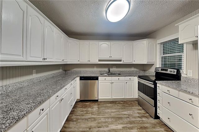 6659 Kellogg Drive, Acworth, GA 30102