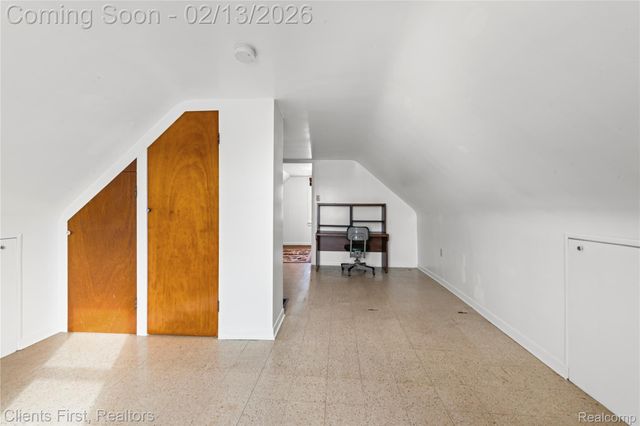 4196 Clippert Street, Dearborn Heights, MI 48125