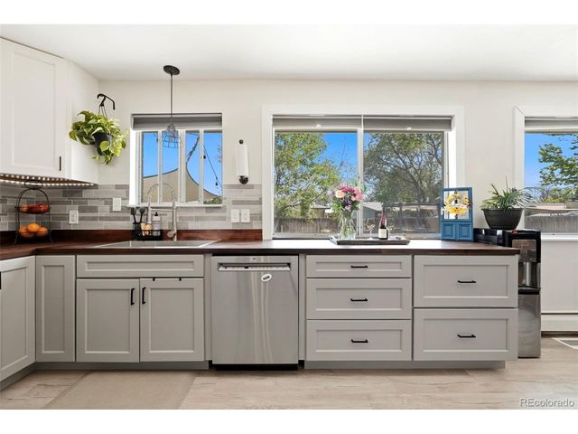 800 S 7th Ave, Brighton, CO 80601