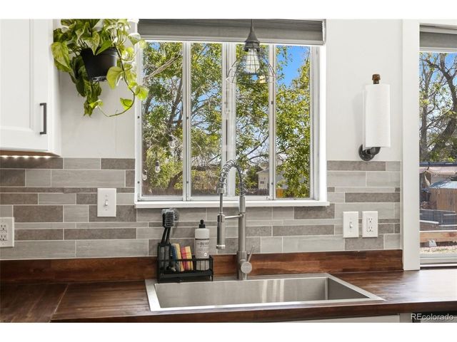 800 S 7th Ave, Brighton, CO 80601