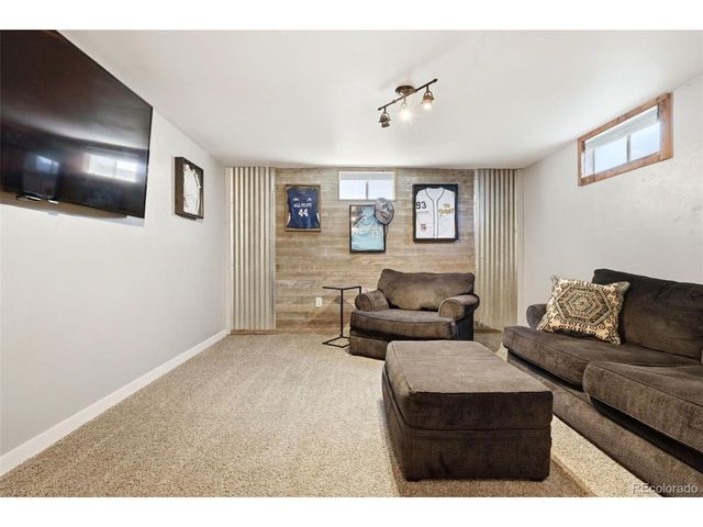 800 S 7th Ave, Brighton, CO 80601