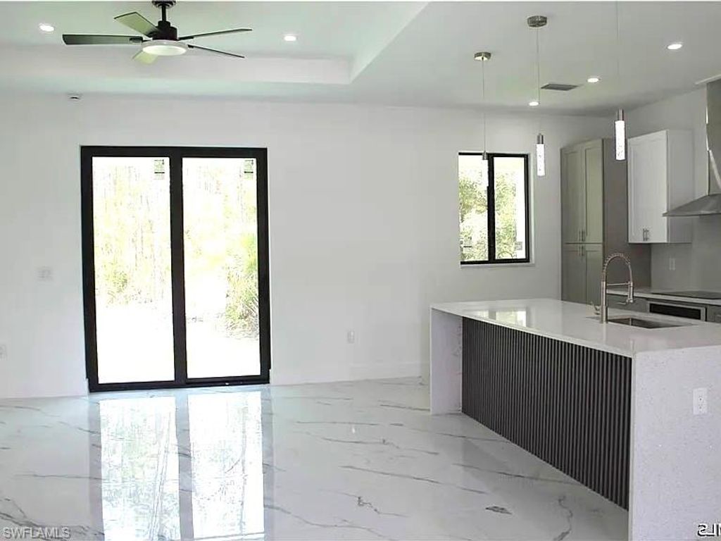 405 E 15th ST, LEHIGH ACRES, FL 33972 — photo 4