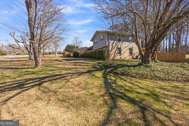 3241 Wildwood Drive SW, Marietta, GA 30060