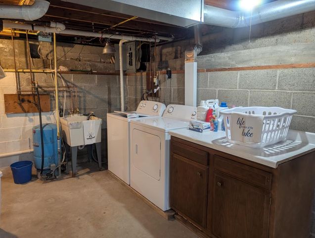 4226 Maple DRIVE, Delavan, WI 53115