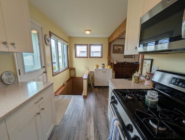 4226 Maple DRIVE, Delavan, WI 53115