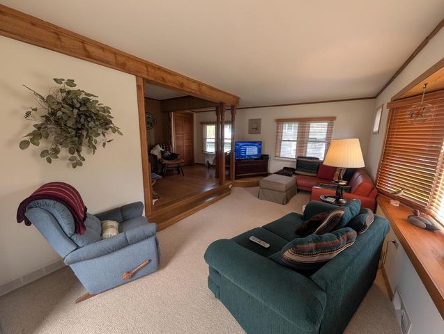 4226 Maple DRIVE, Delavan, WI 53115