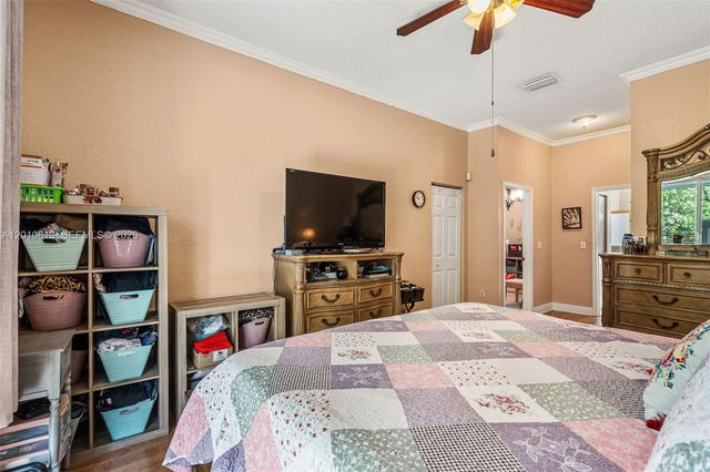3090 SE 7th Pl, Homestead, FL 33033