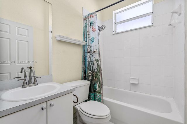 3090 SE 7th Pl, Homestead, FL 33033