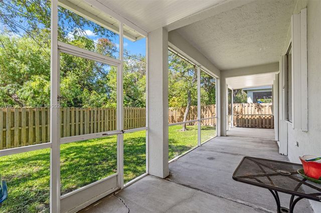 3090 SE 7th Pl, Homestead, FL 33033