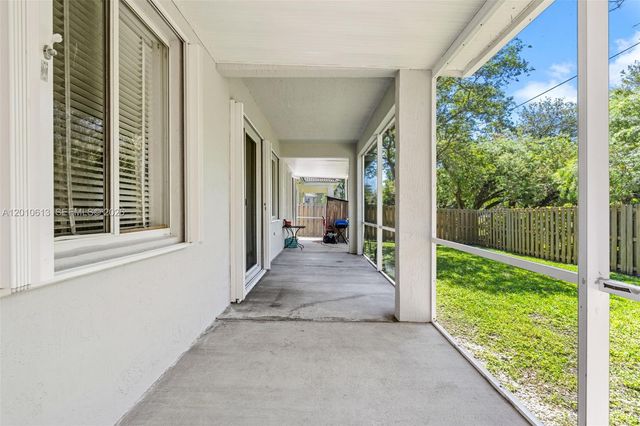 3090 SE 7th Pl, Homestead, FL 33033