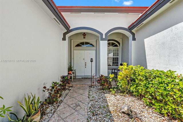 3090 SE 7th Pl, Homestead, FL 33033