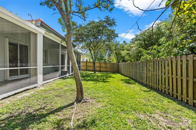 3090 SE 7th Pl, Homestead, FL 33033