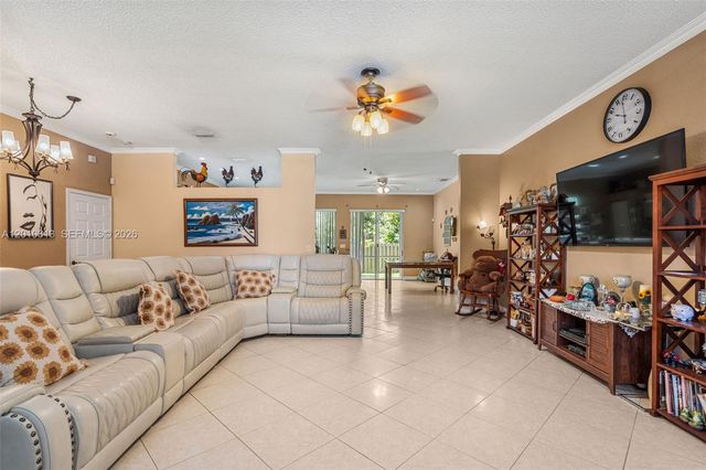 3090 SE 7th Pl, Homestead, FL 33033