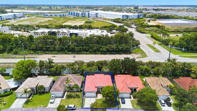 3090 SE 7th Pl, Homestead, FL 33033