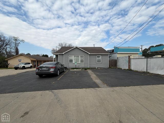 117 State Street, Jonesboro, AR 72401