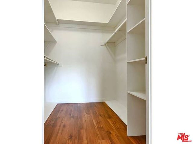 14430 BENEFIT Street 107, Sherman Oaks, CA 91423