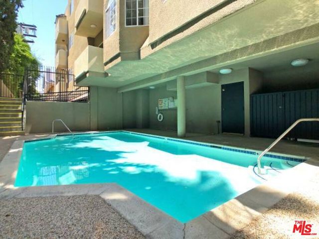 14430 BENEFIT Street 107, Sherman Oaks, CA 91423