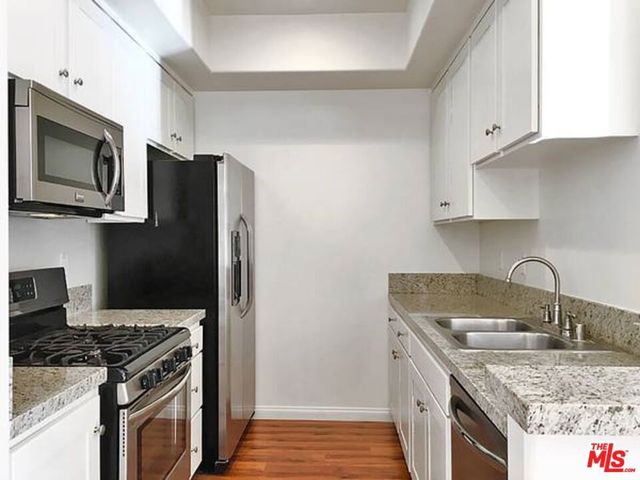 14430 BENEFIT Street 107, Sherman Oaks, CA 91423