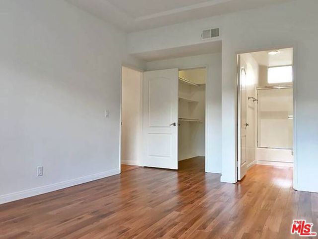 14430 BENEFIT Street 107, Sherman Oaks, CA 91423