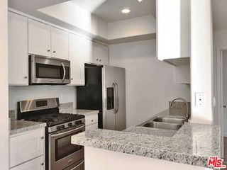 14430 BENEFIT Street 107, Sherman Oaks, CA 91423