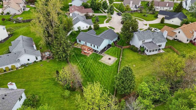 728 PELLSTON Court, Fort Wayne, IN 46825