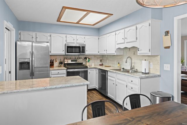 728 PELLSTON Court, Fort Wayne, IN 46825