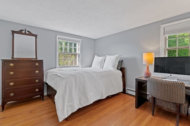 17 Old Wood Road, Framingham, MA 01701