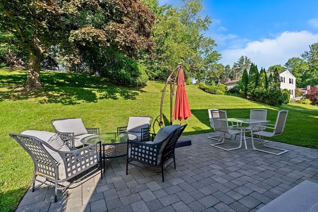 17 Old Wood Road, Framingham, MA 01701